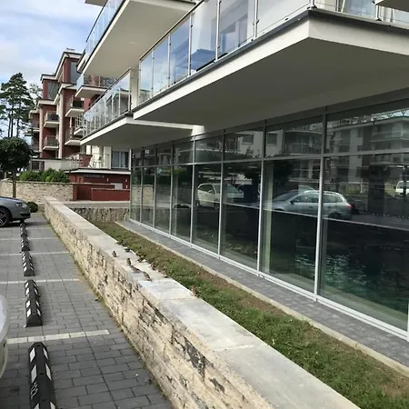 Wiatr I Woda Z Basenem Apartment Rewal