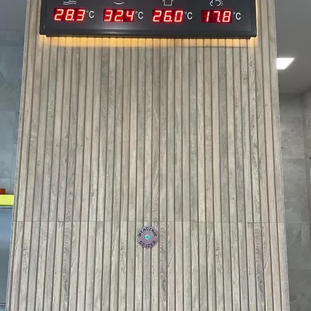 Wiatr I Woda Z Basenem Rewal