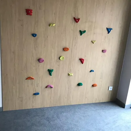 Wiatr I Woda Z Basenem Rewal