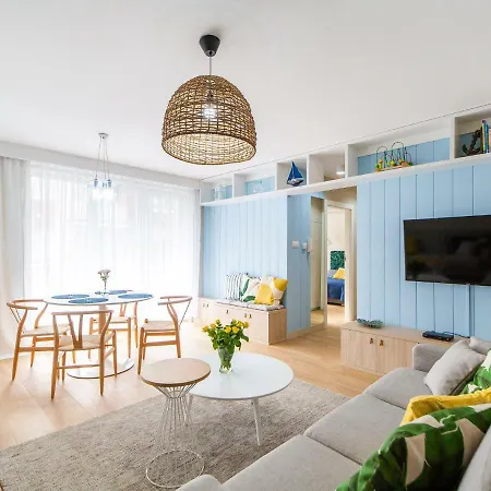 Wiatr I Woda Z Basenem