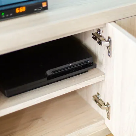 Wiatr I Woda Z Basenem