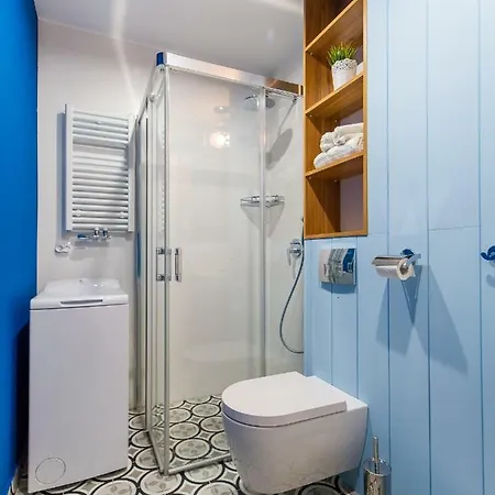 Wiatr I Woda Z Basenem