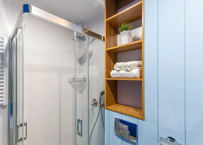 Wiatr I Woda Z Basenem