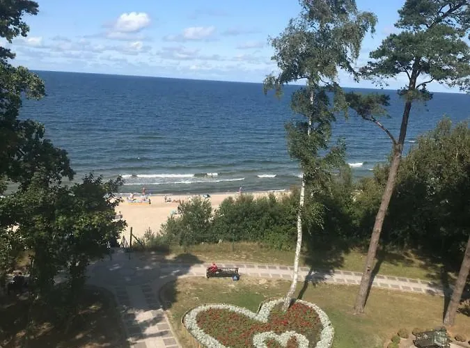 Wiatr I Woda Z Basenem Rewal